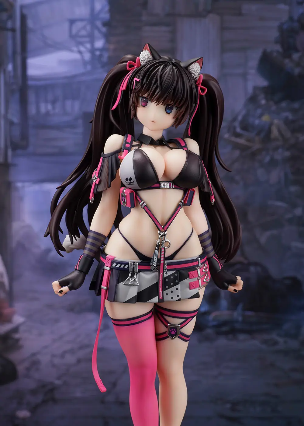 Flare – Nero Goddess of Victory Nikke Complete Figure