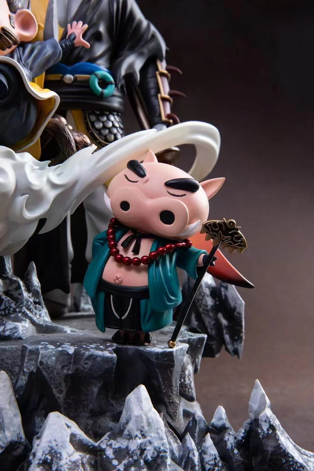 MianHuaTang Studio – Shin-chan Crossover: Journey to the West Crayon Shin-chan Resin Statue - Image 5