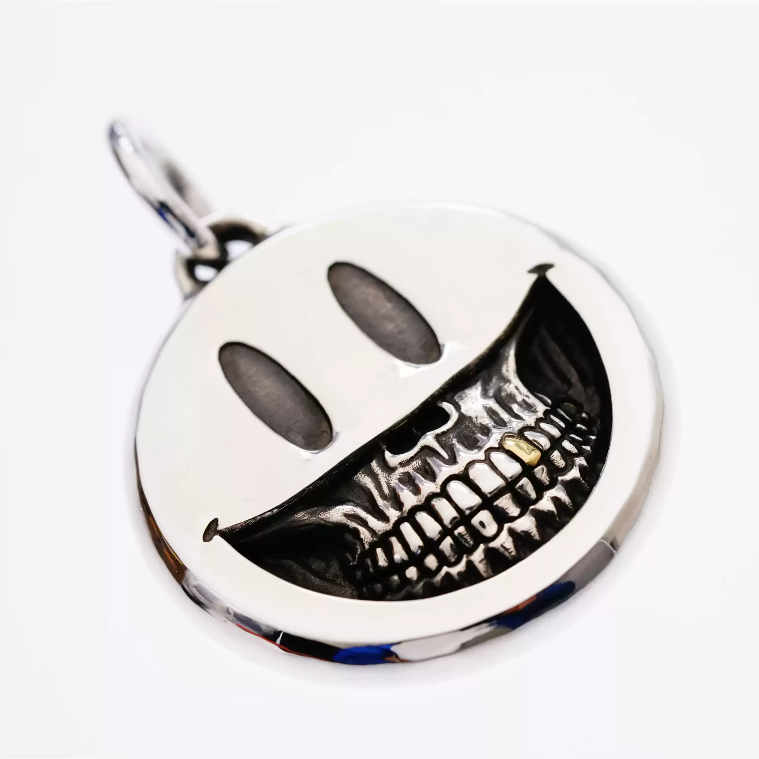 Raven Studio (silver jewelry) - Ron English Skull Smiley Couple Pendant Original - Image 4