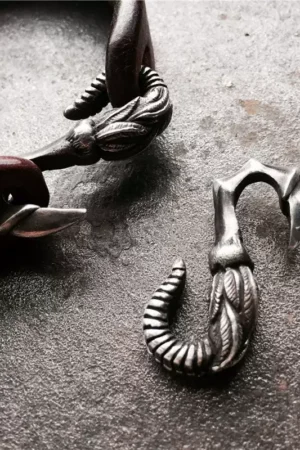 Raven Studio (silver jewelry) - Claws Meet Rattlesnake S-Shaped Connecting Hook Original