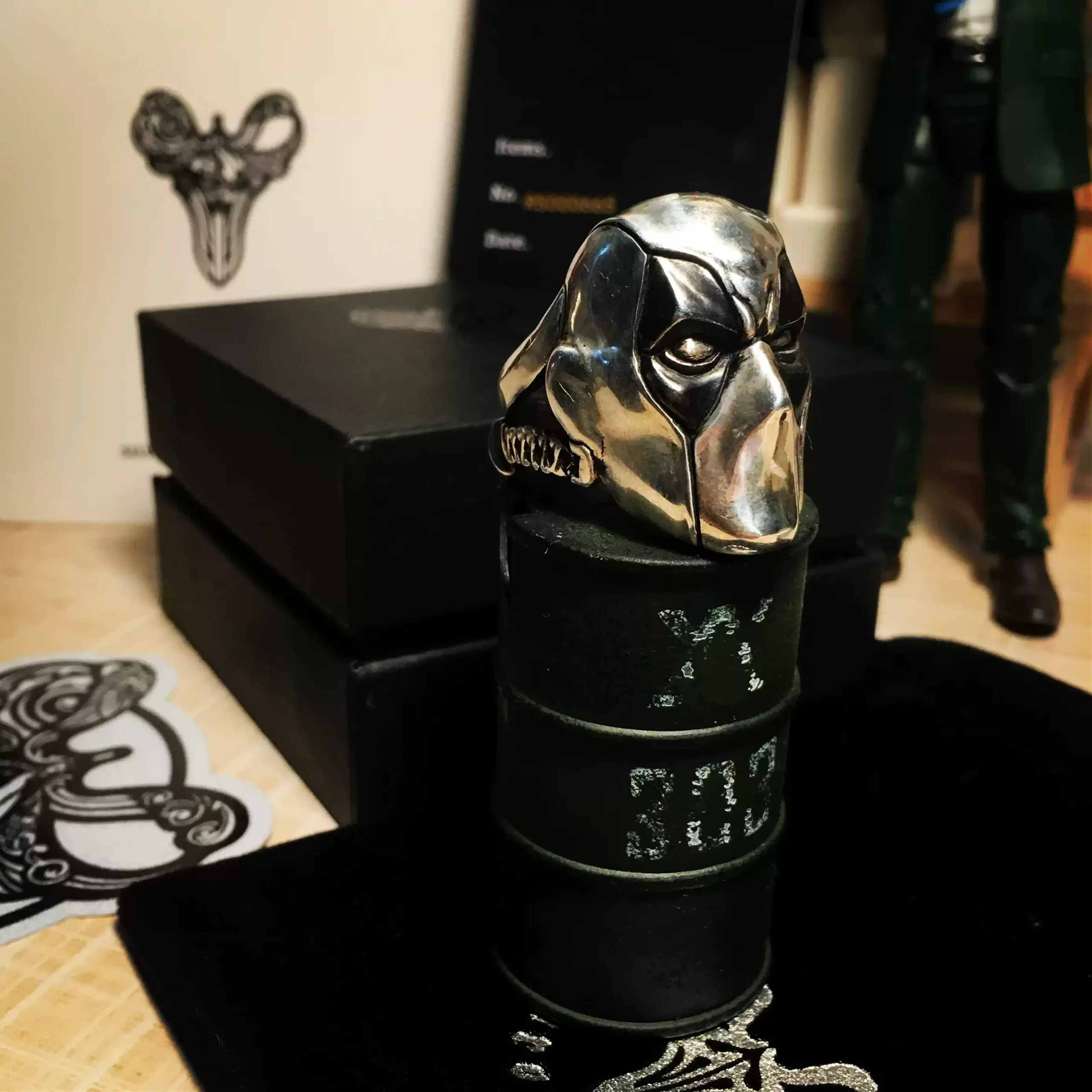Raven Studio (silver jewelry) - Marvel's Talkative Deadpool Ring Marvel