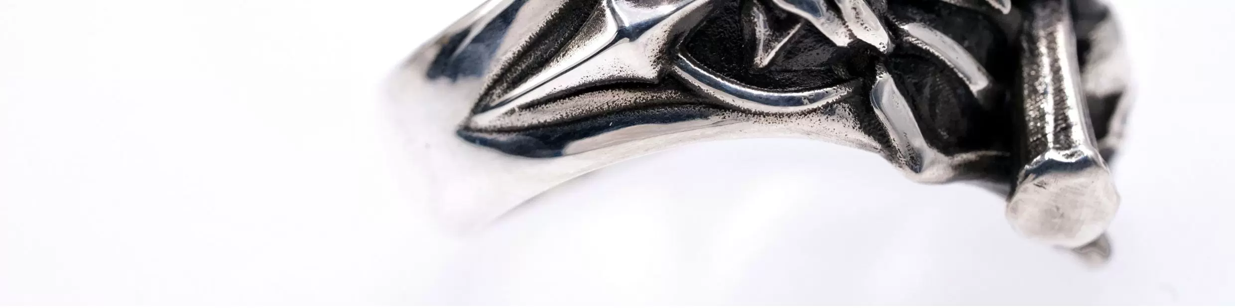 Raven Studio “HUNTER” – Plague Doctor Ring 925 Sterling Silver Gothic Statement Ring - Image 9