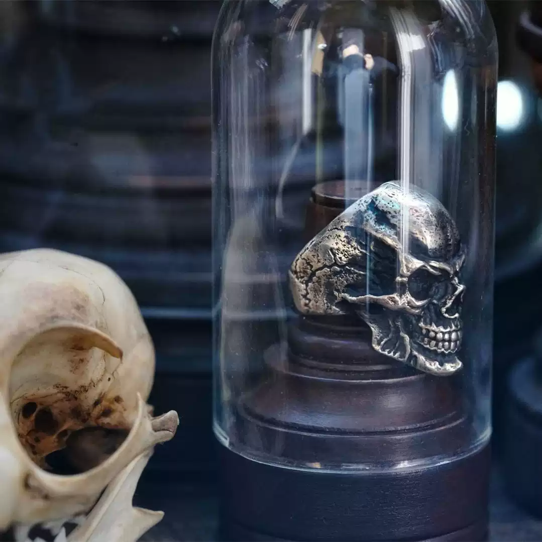 Raven Studio (silver jewelry) - Exclusive Fashionista Skull Ring Original - Image 2