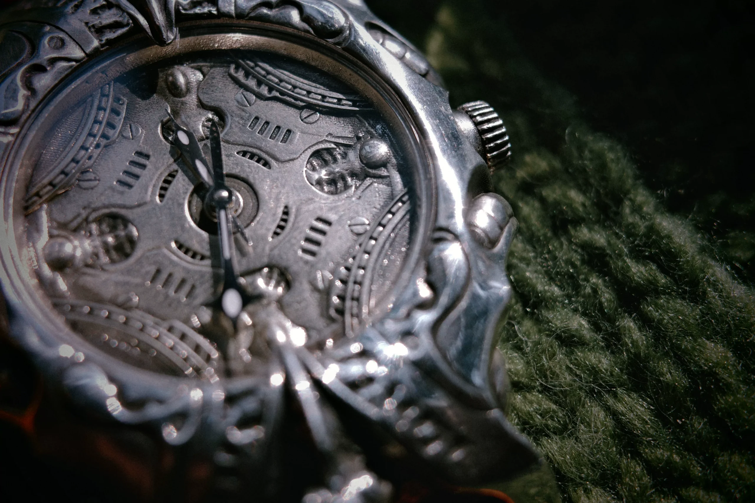Raven Studio – Raven Symbiote Handmade Solid Silver Watch Original Sterling Silver Luxury Timepiece - Image 15