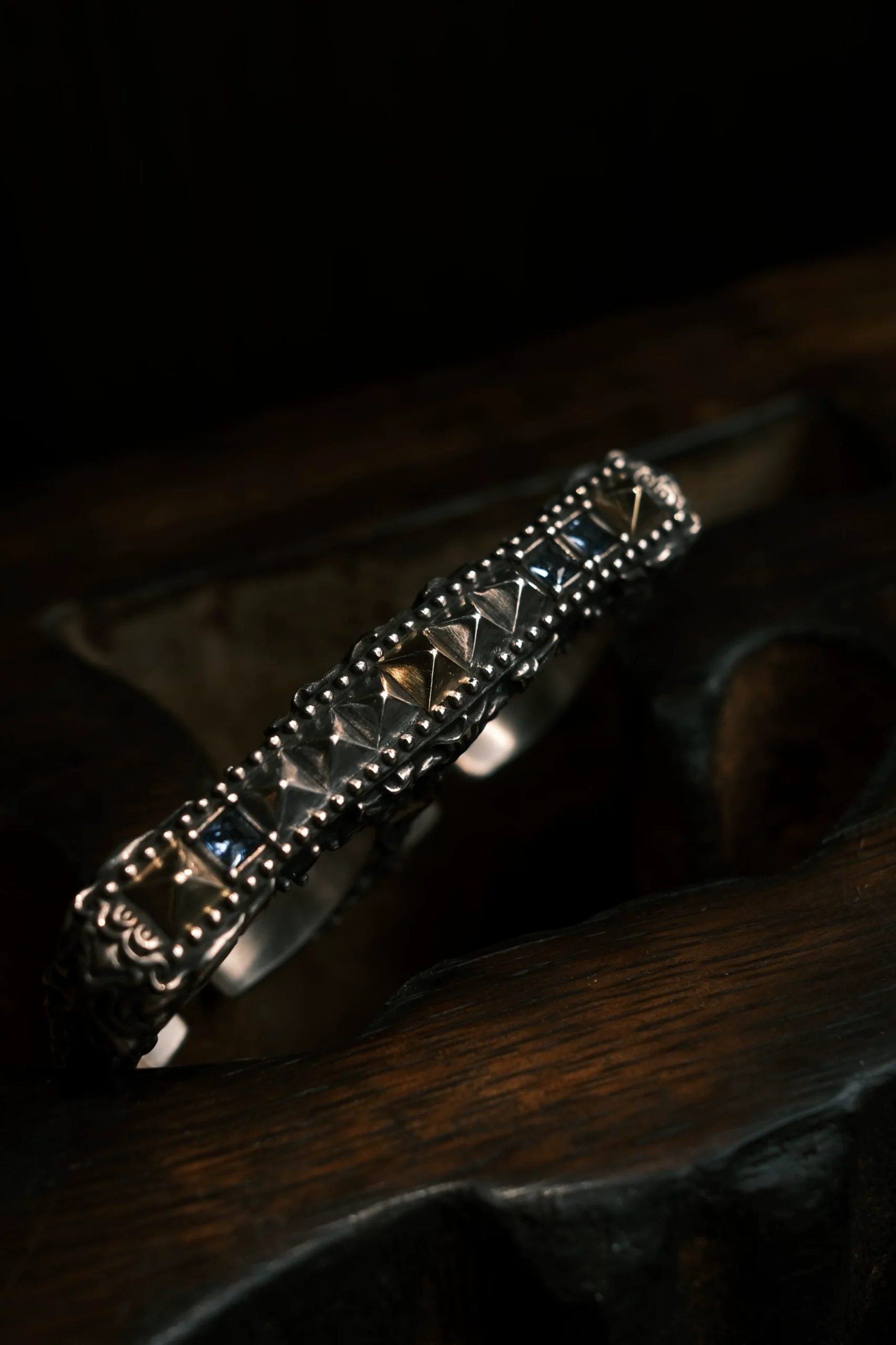Raven Studio – “Gentleman’s Etiquette” Handmade Accessory Original Handcrafted EDC-Inspired Jewelry Piece - Image 5