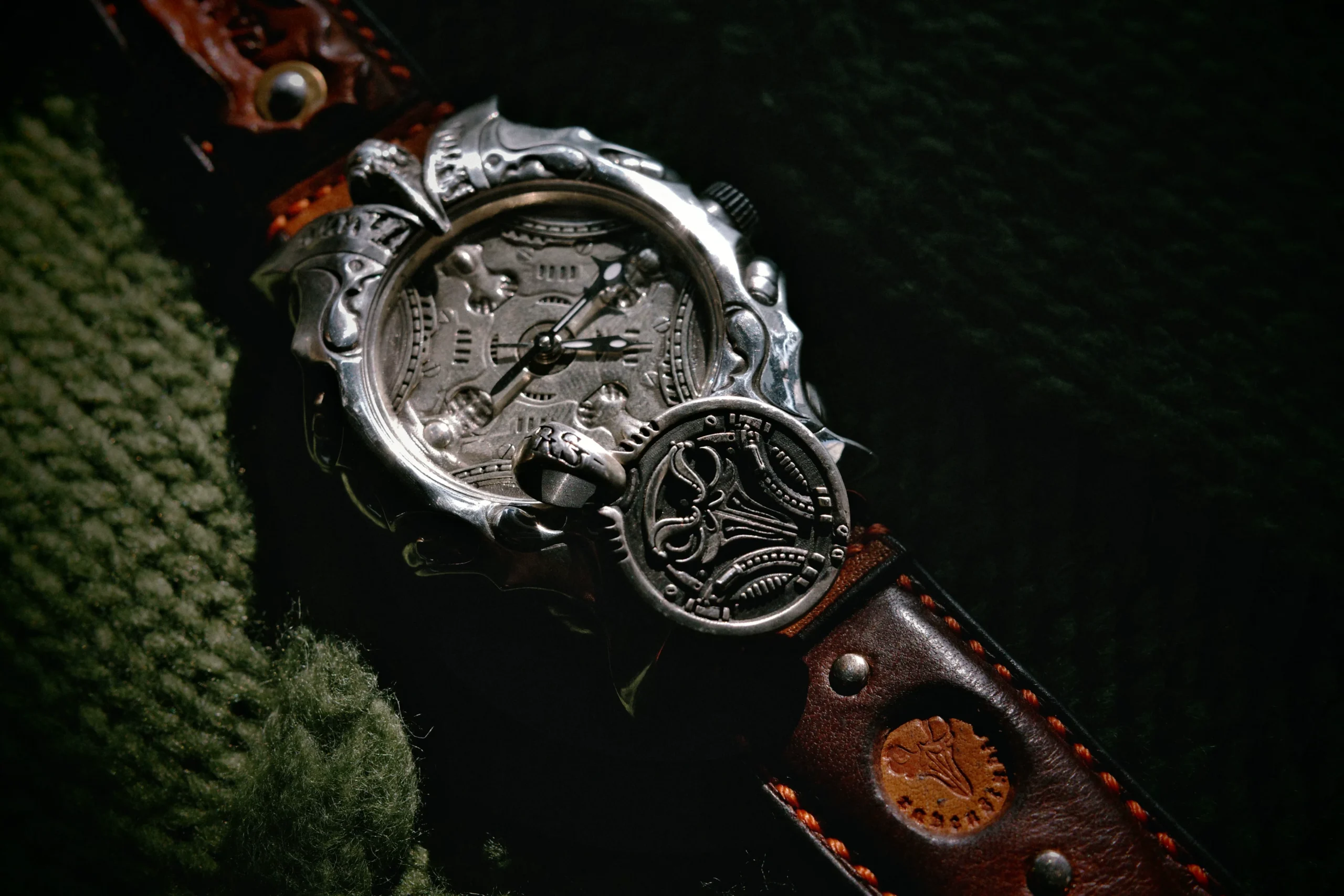 Raven Studio – Raven Symbiote Handmade Solid Silver Watch Original Sterling Silver Luxury Timepiece - Image 9