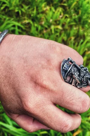 Raven Studio “HUNTER” – Plague Doctor Ring 925 Sterling Silver Gothic Statement Ring