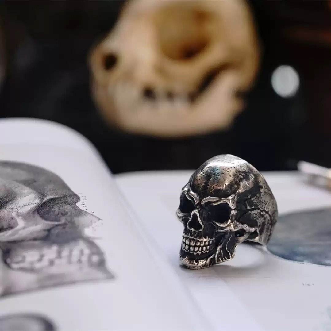 Raven Studio (silver jewelry) - Exclusive Fashionista Skull Ring Original - Image 3