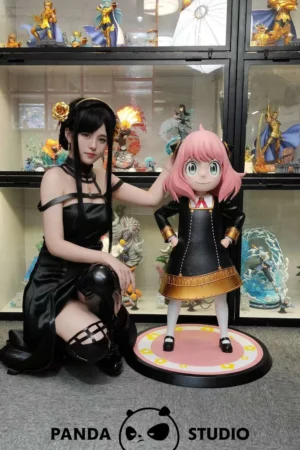 SPY×FAMILY – Anya Forger 1:1 Life-Size Statue – Panda Studio