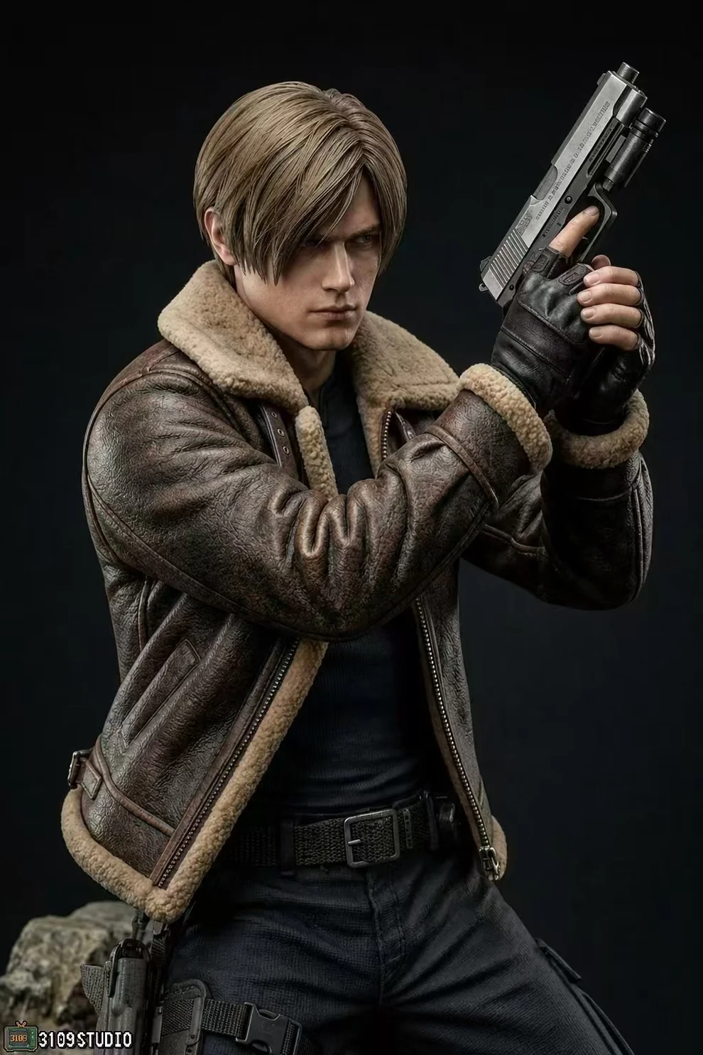 Resident Evil 4 – Leon S. Kennedy 14 Scale Statue – 3109 Studio