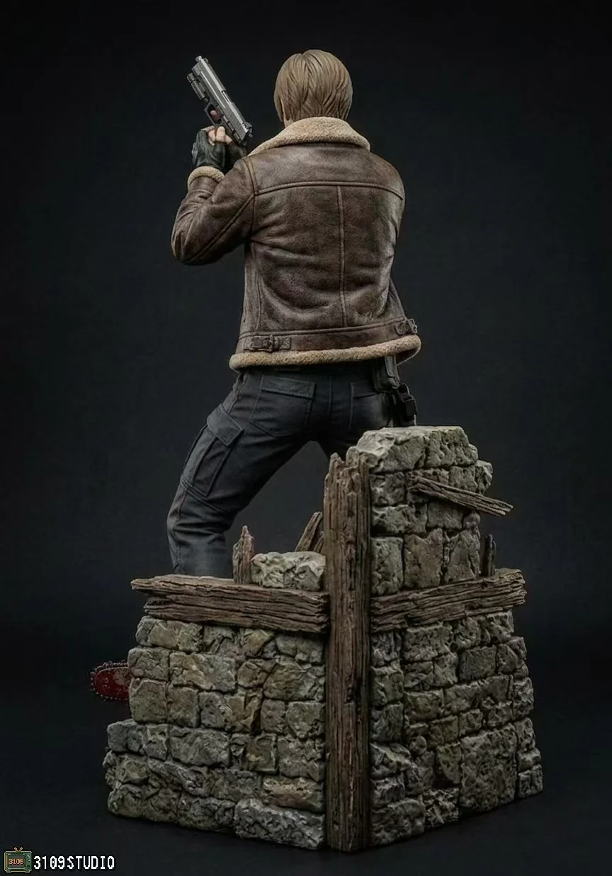 Resident Evil 4 – Leon S. Kennedy 1/4 Scale Statue – 3109 Studio - Image 7