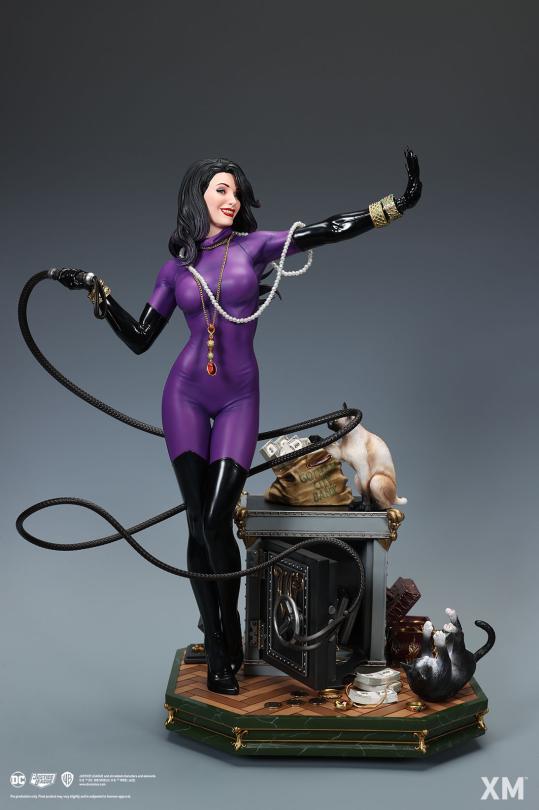 DC Catwoman Classic 1/4 Scale Statue  XM Studios Limited Edition Premium  Collectible Diorama - TopGKStore
