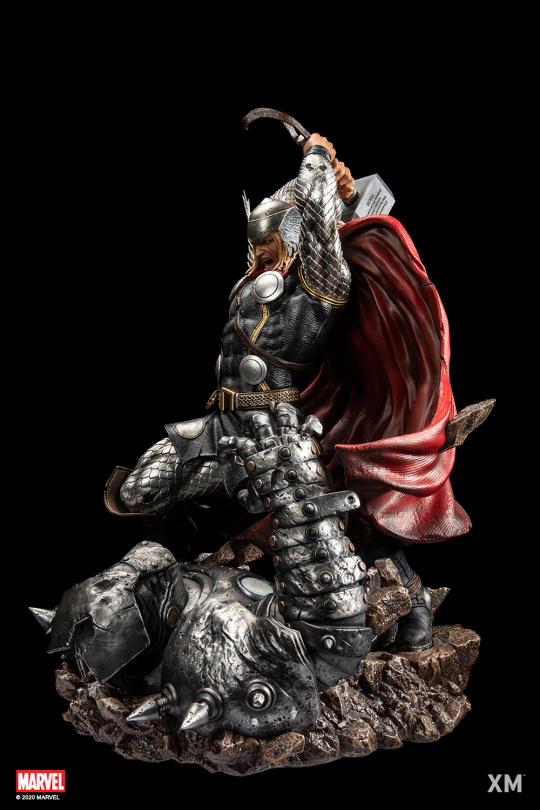 Marvel Modern Thor 1/4 Scale Premium Statue – XM Studios Limited Edition Collectible Diorama - Image 2