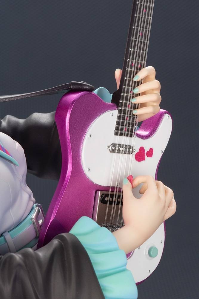 Hatsune Miku Bishoujo Remix Series 1/7 Figure