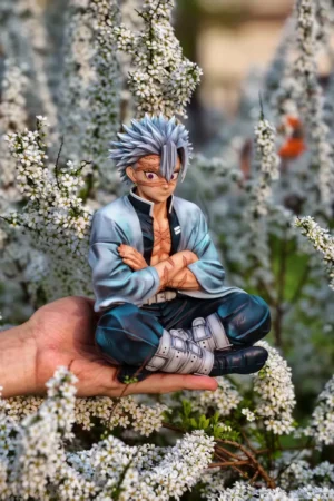 REN Studio – Sanemi Shinazugawa Sitting Pose: Wind Hashira Demon Slayer | Limited Edition Anime Statue