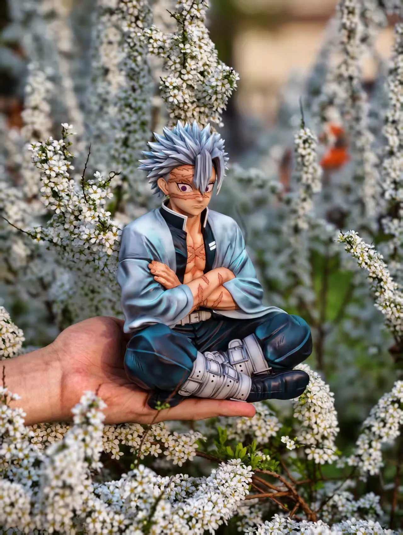 REN Studio – Sanemi Shinazugawa Sitting Pose: Wind Hashira Demon Slayer | Limited Edition Anime Statue