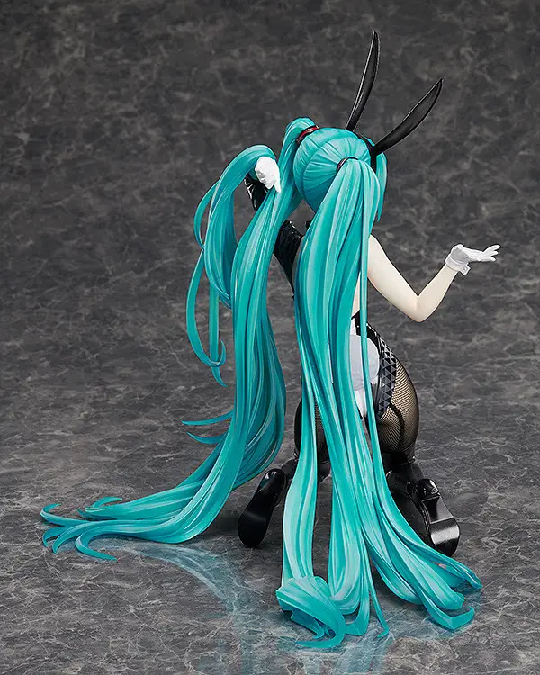 FREEing B-STYLE – Hatsune Miku: Bunny Ver. Art by SanMuYYB – 1/4 Scale Figure