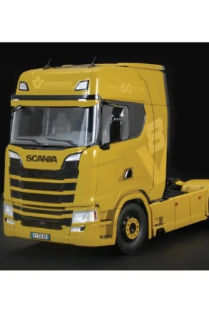 Scania S730 Highline 4x2 Model kit