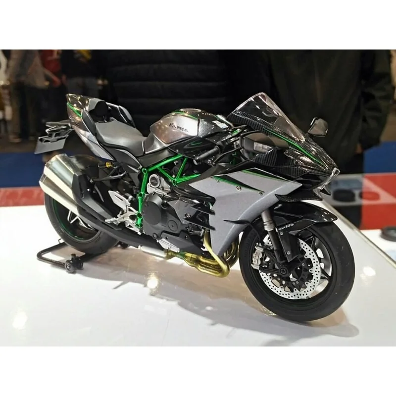 Kawasaki Ninja H2 Carbon Model kit - Image 2