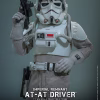 Hottoys Star Wars AT-AT Driver