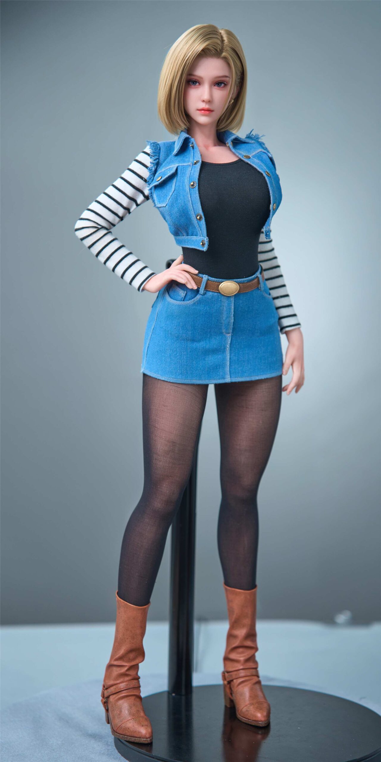 SGD-008 Android 18 Dragon Ball 1/3 Scale Fully Articulated Silicone Figure - Image 25
