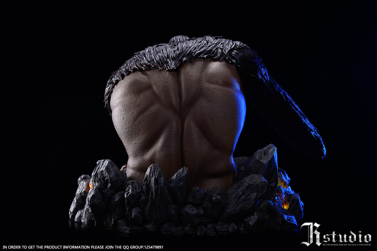 Attack on Titan Zeke Jaeger & Beast Titan LED Diorama Statue – JR Studio - Image 8