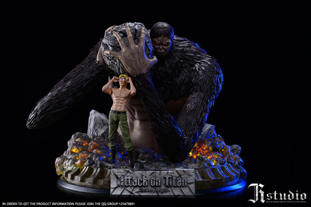 Attack on Titan Zeke Jaeger & Beast Titan LED Diorama Statue – JR Studio