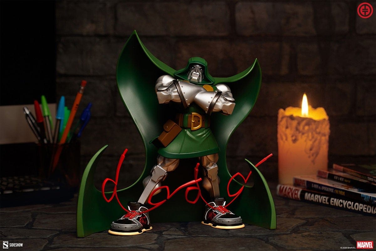 Hot Toys Sideshow - Marvel Comics Doctor Doom Tracy Tubera Statue Designer Toy