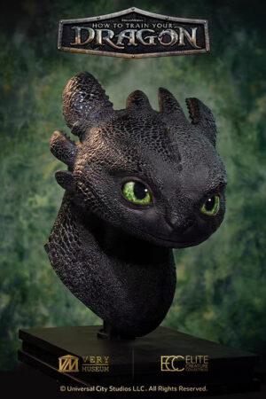 Alternative view of How to Train Your Dragon  Toothless 1:1 Life-Size Bust Statue - Elite Creature Collectibles