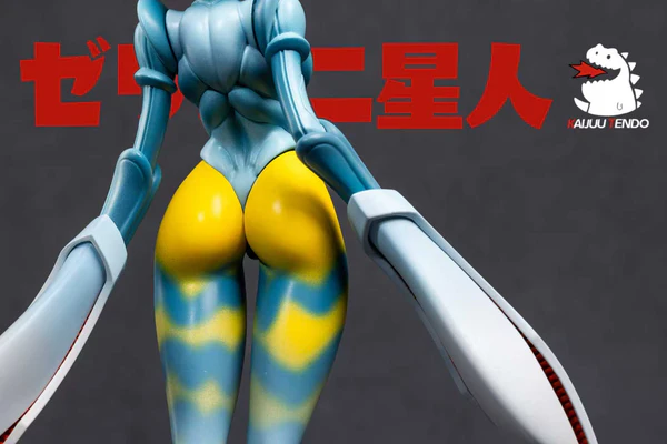 Kaijuu Tendo Studio - Ultraman Alien Baltan 16 Scala Limited Edition Statue