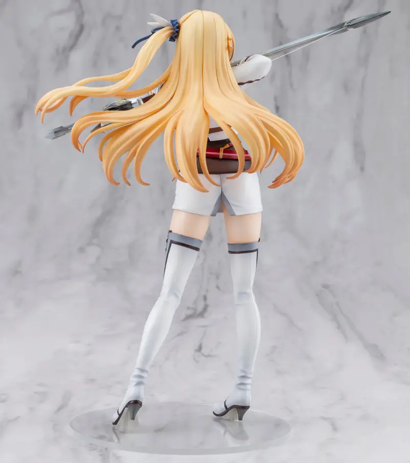 Kotobukiya – Alisa Reinford 18 Scale Figure