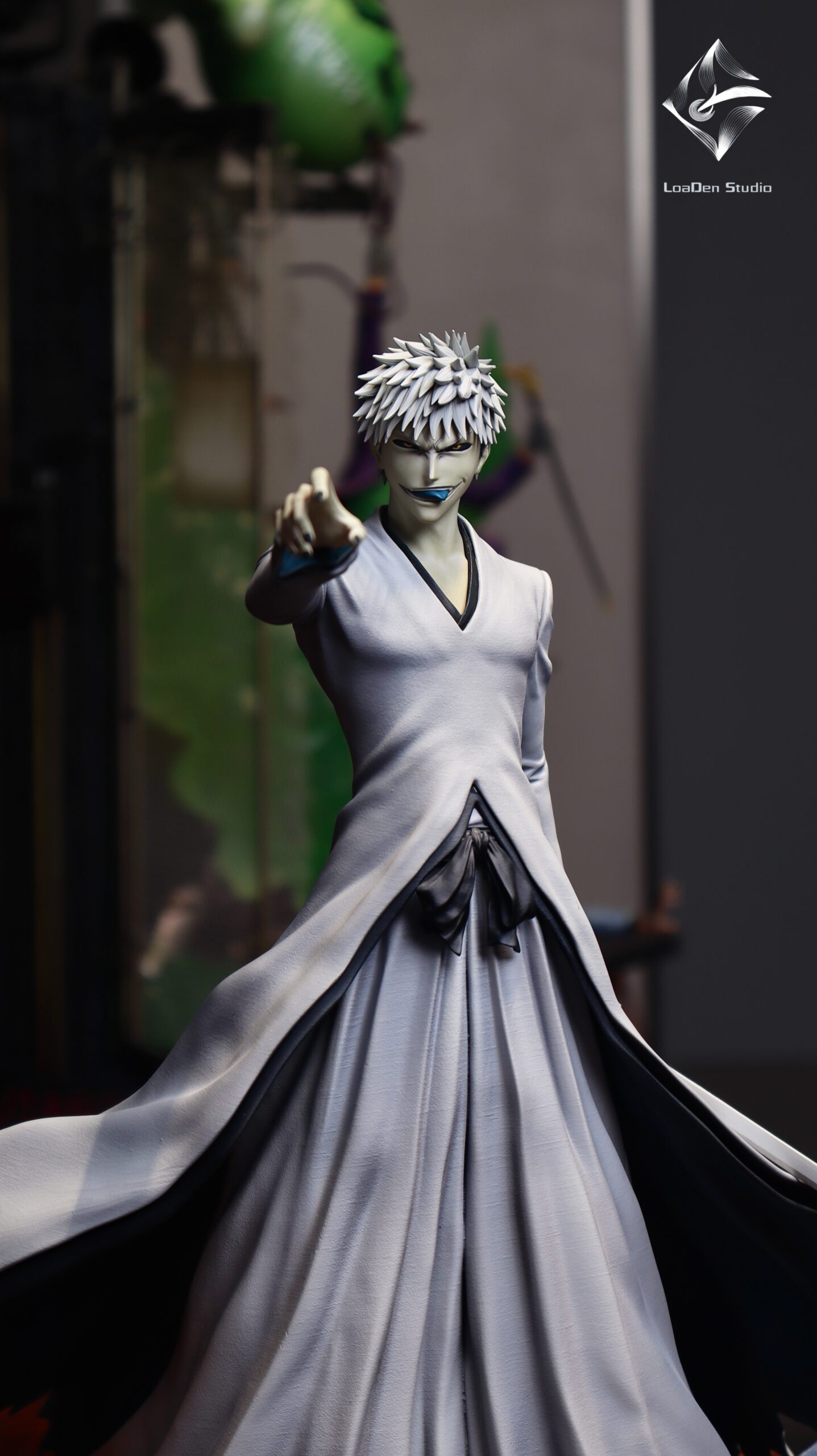 LoaDen Studio Bleach Hollow Ichigo Statue
