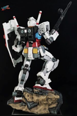 Alternative view of Mobile Suit Gundam – RX-78-2 Gundam TOPGK  Statue – Rocket Studio