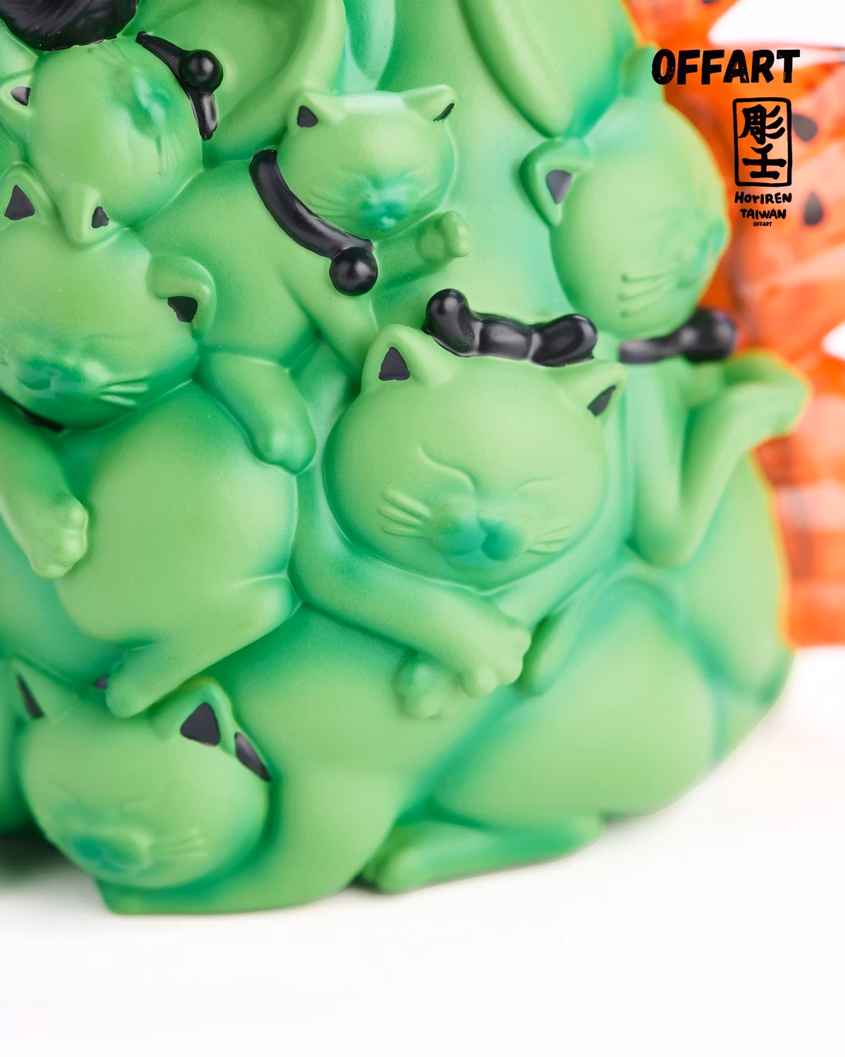 OFFART - Hundred Cats Red Lotus Mini Maneki-neko Head Sculpt Midsummer Emerald Red Edition (Licensed)
