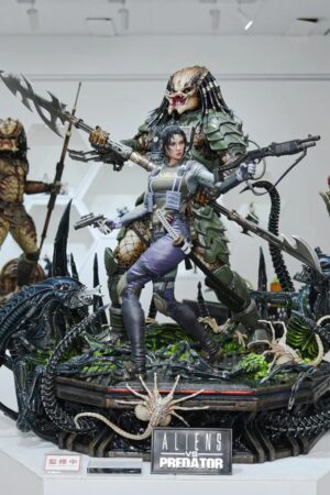 Prime 1 Studio Alien vs. Predator Machiko Broken Tusk Predator