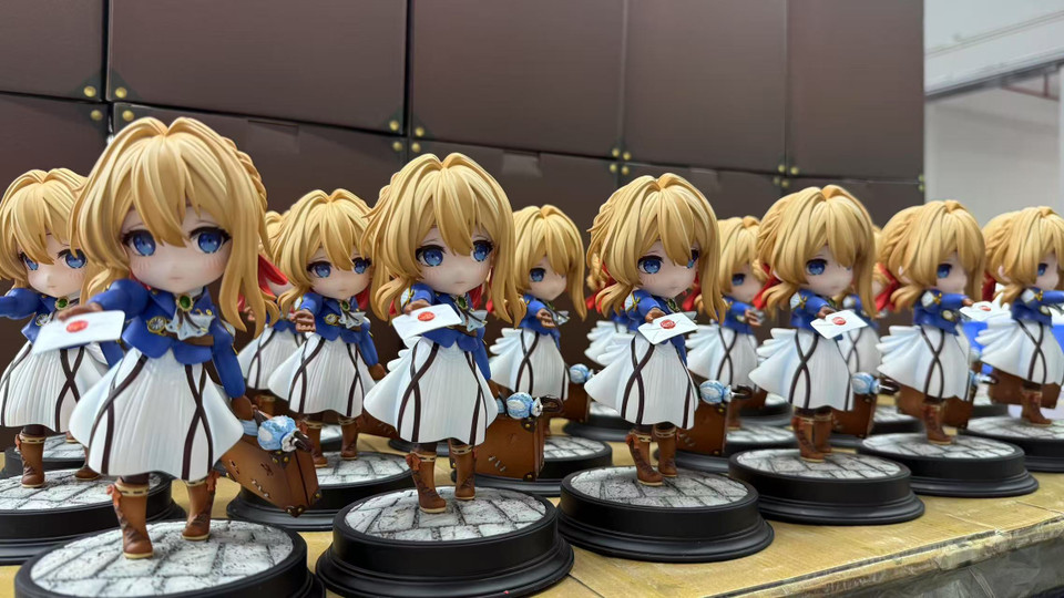 Violet Evergarden – Violet Evergarden Chibi Statue 18cm – HeRa Studio