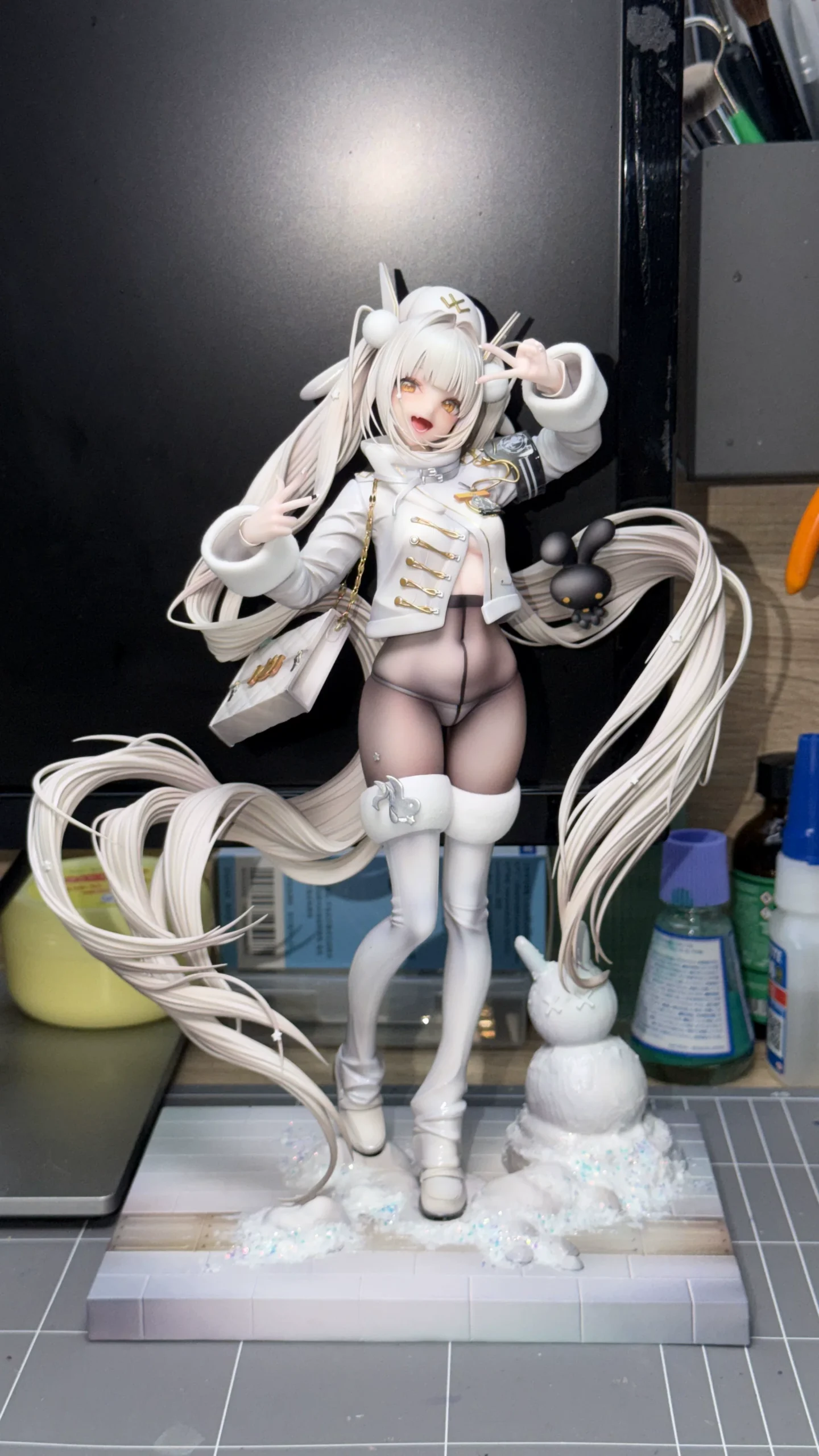 Blanc NIKKE The Goddess of Victory Genius Bee Studio