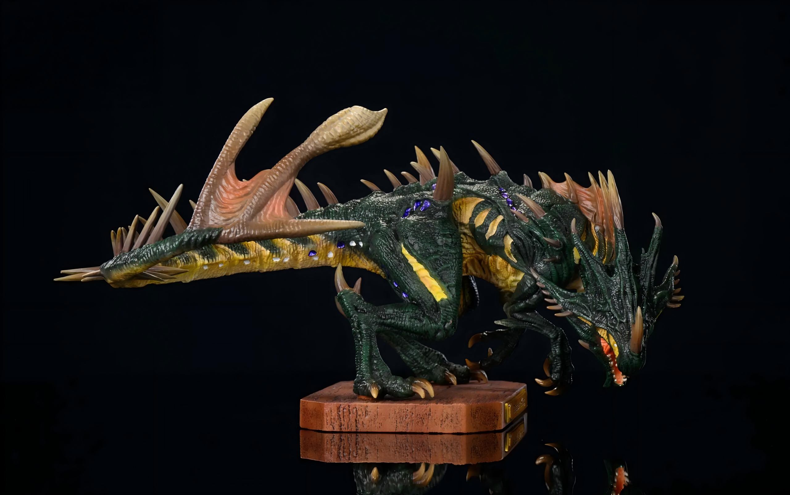 ARK: Survival Evolved Reaper King - T1 Studio