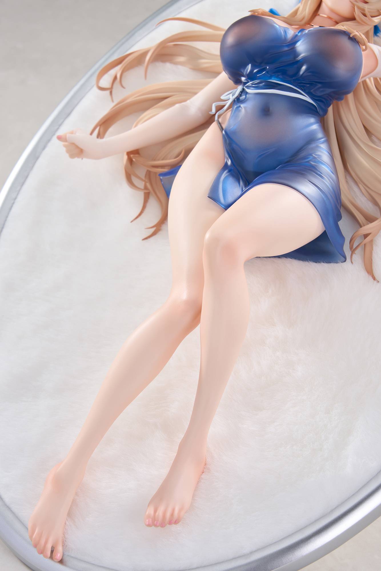 Apex Brown Dust Wilhelmina Figure