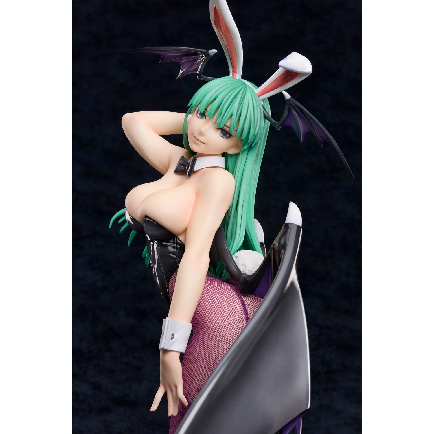 FREEing Darkstalkers Morrigan Figure