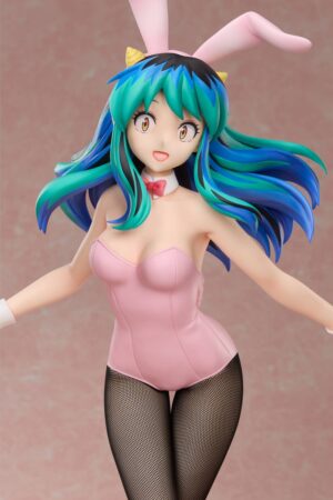 FREEing Urusei Yatsura Lum Figure