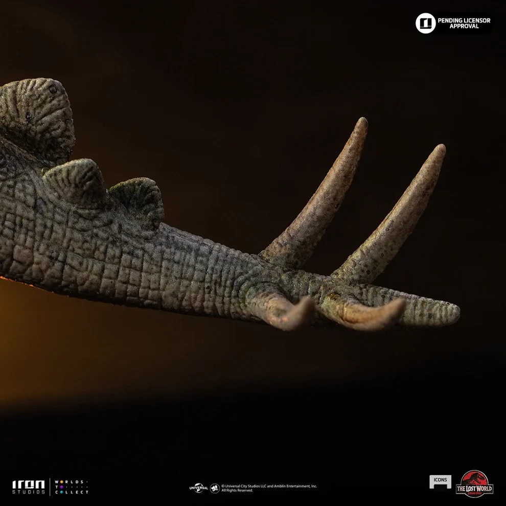 Iron Studio The Lost World: Jurassic Park Stegosaurus Statue