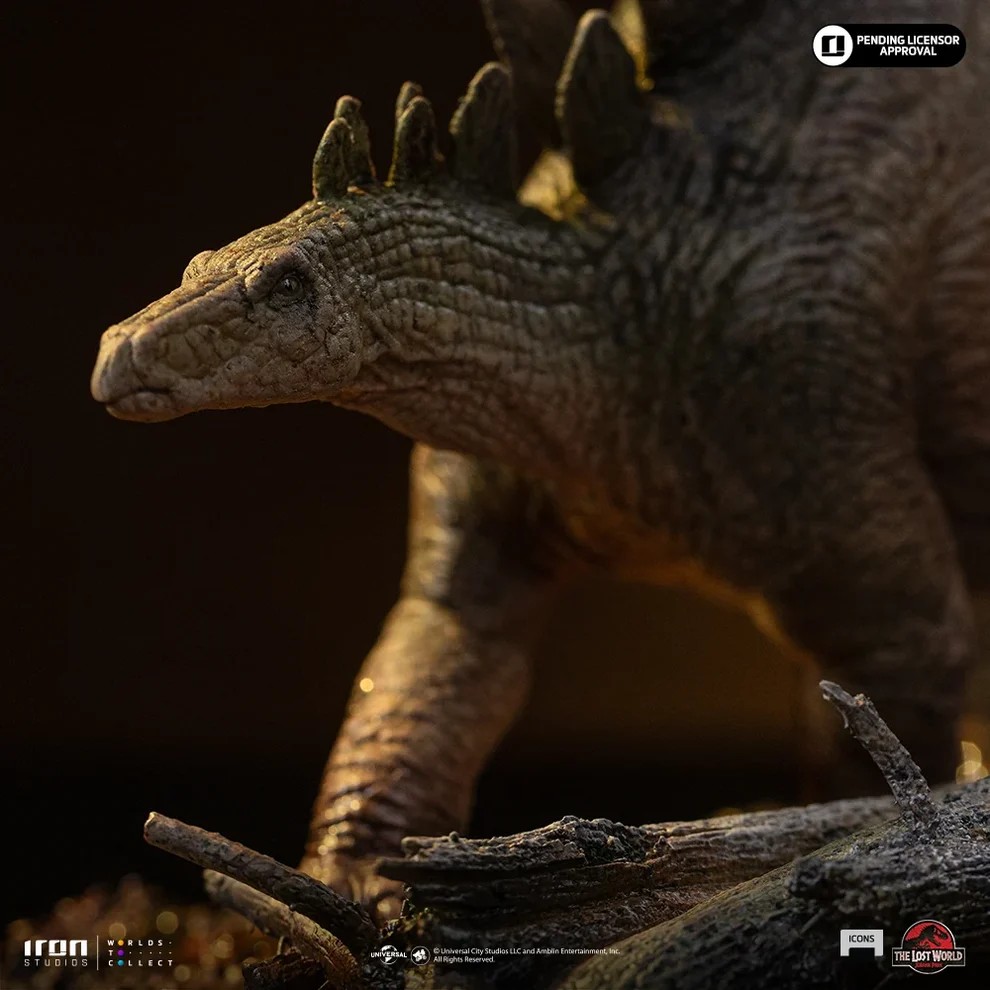 Iron Studio The Lost World: Jurassic Park Stegosaurus Statue