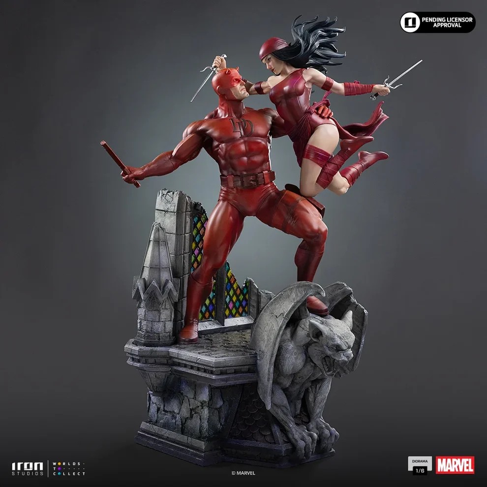 Iron Studios Marvel Daredevil and Elektra Statue