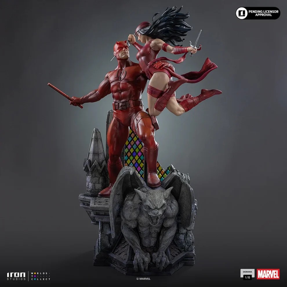 Iron Studios Marvel Daredevil and Elektra Statue