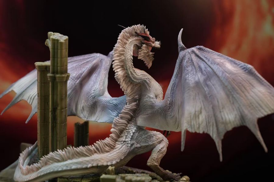 MH Studio Monster Hunter White Fatalis Statue