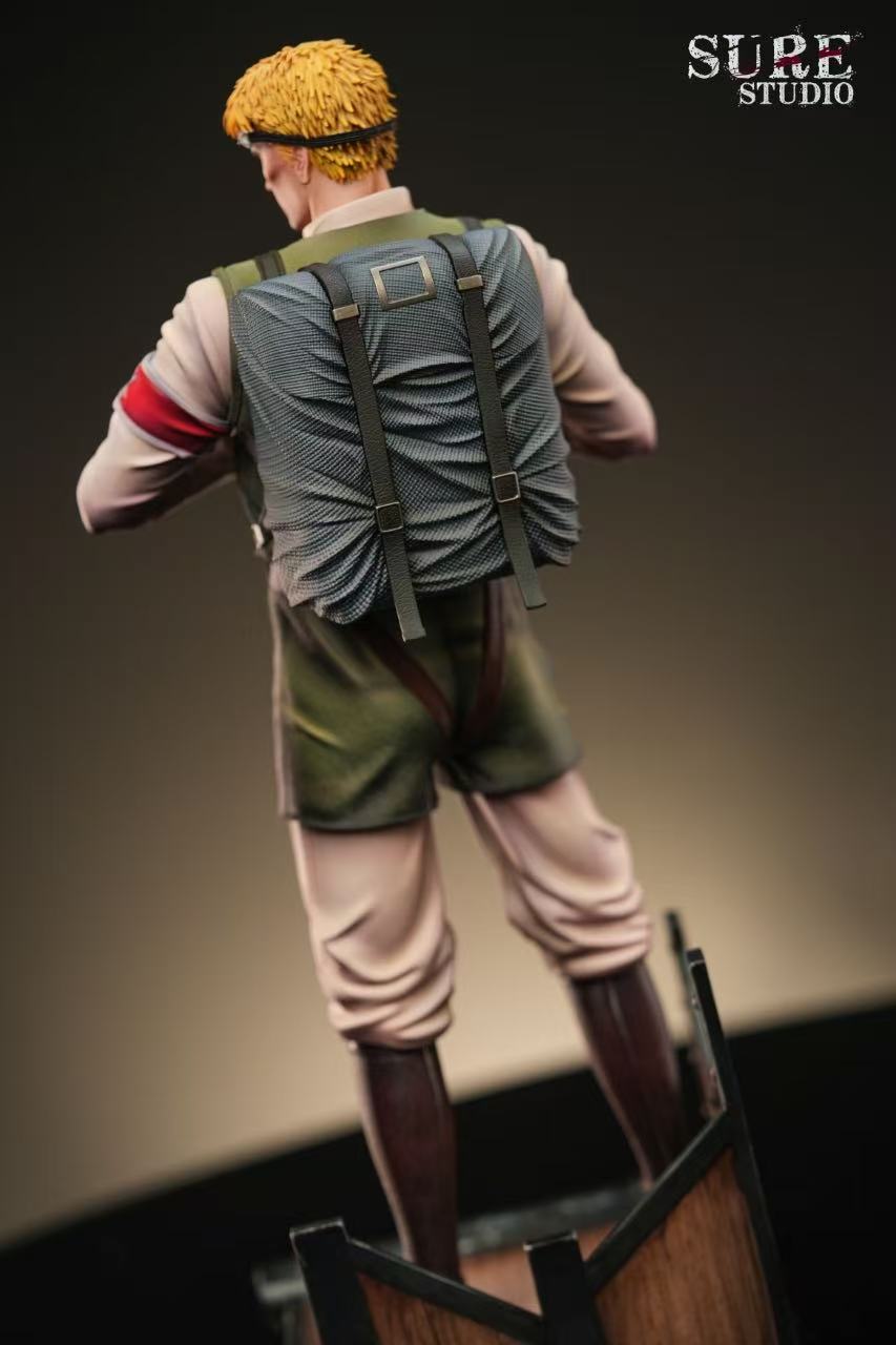 Reiner Braun & Zeke Yeager Attack on Titan Sure Studio