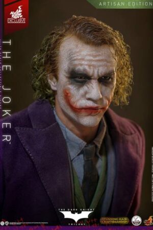 The Dark Knight: The Joker  Hot Toys