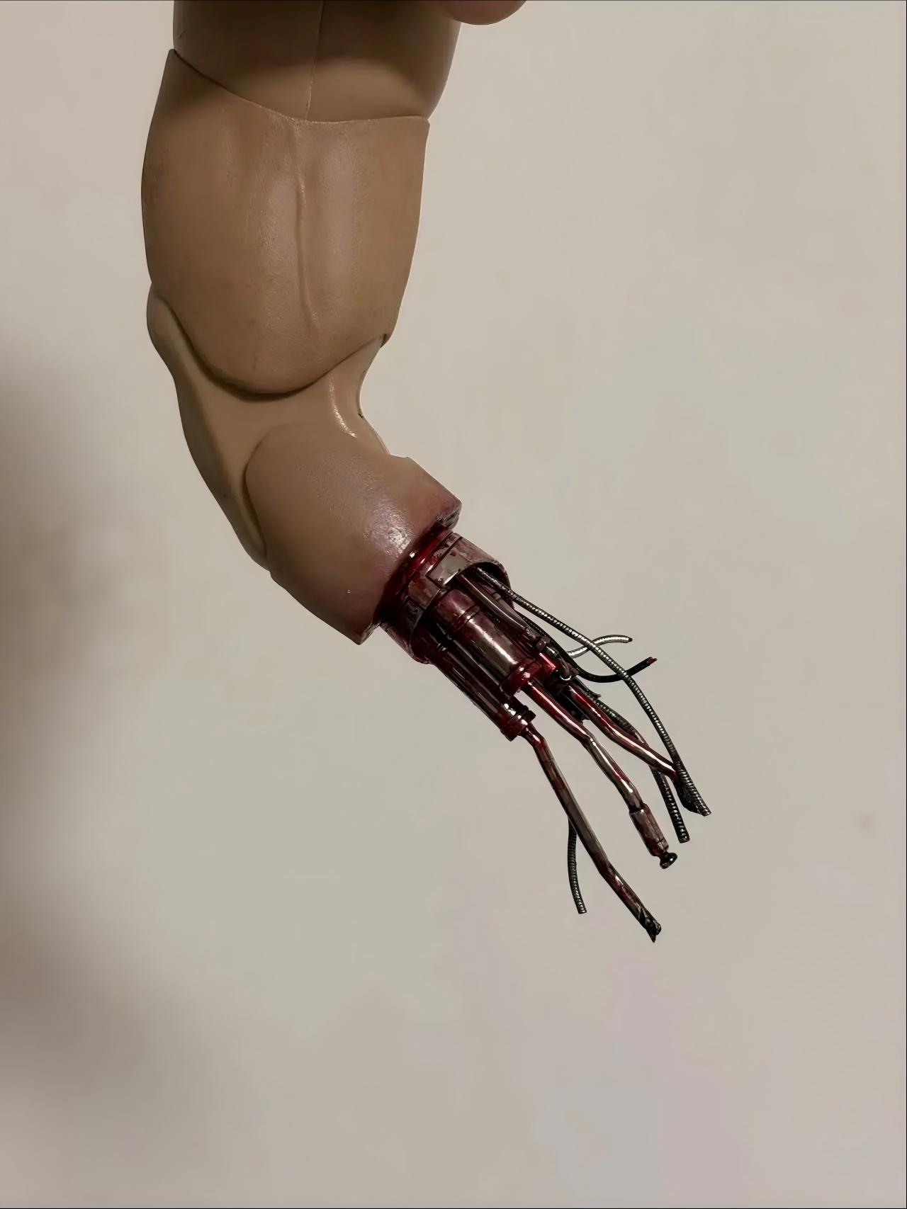 Instant Toys The Terminator T800 Endoskeleton
