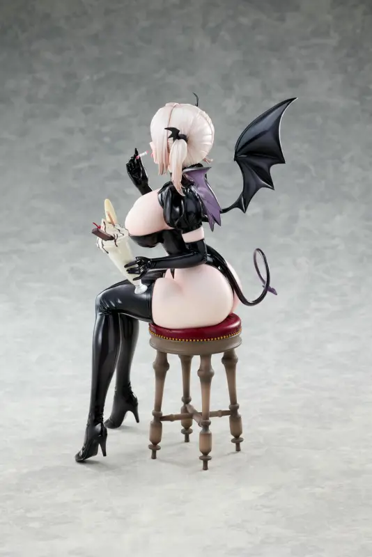 Umikawa Original Succubus Maid Mocha Figuire
